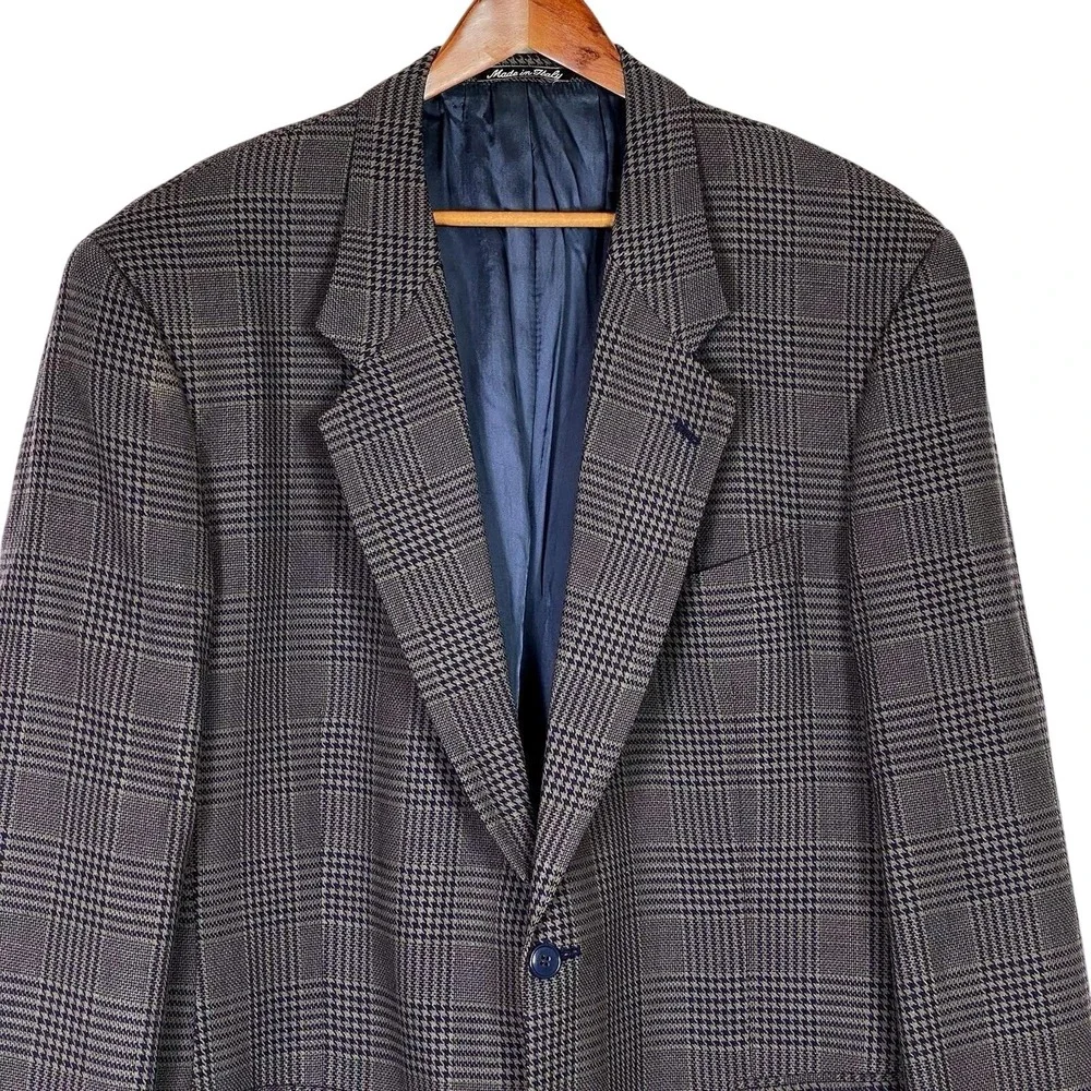 Vtg Georgio Armani Mani Blazer Mens 43R Gray Italy Herringbone Check Sport Coat